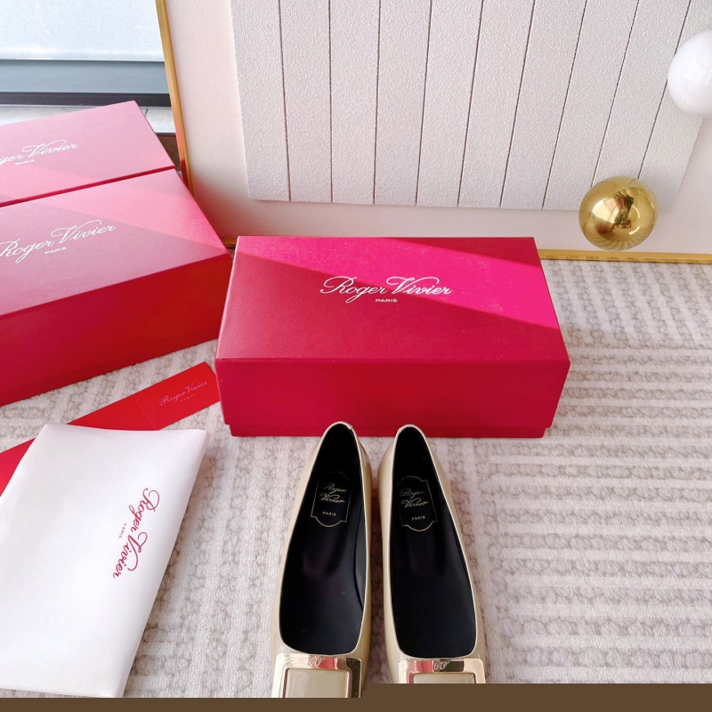 roger u1u1er flat shoes